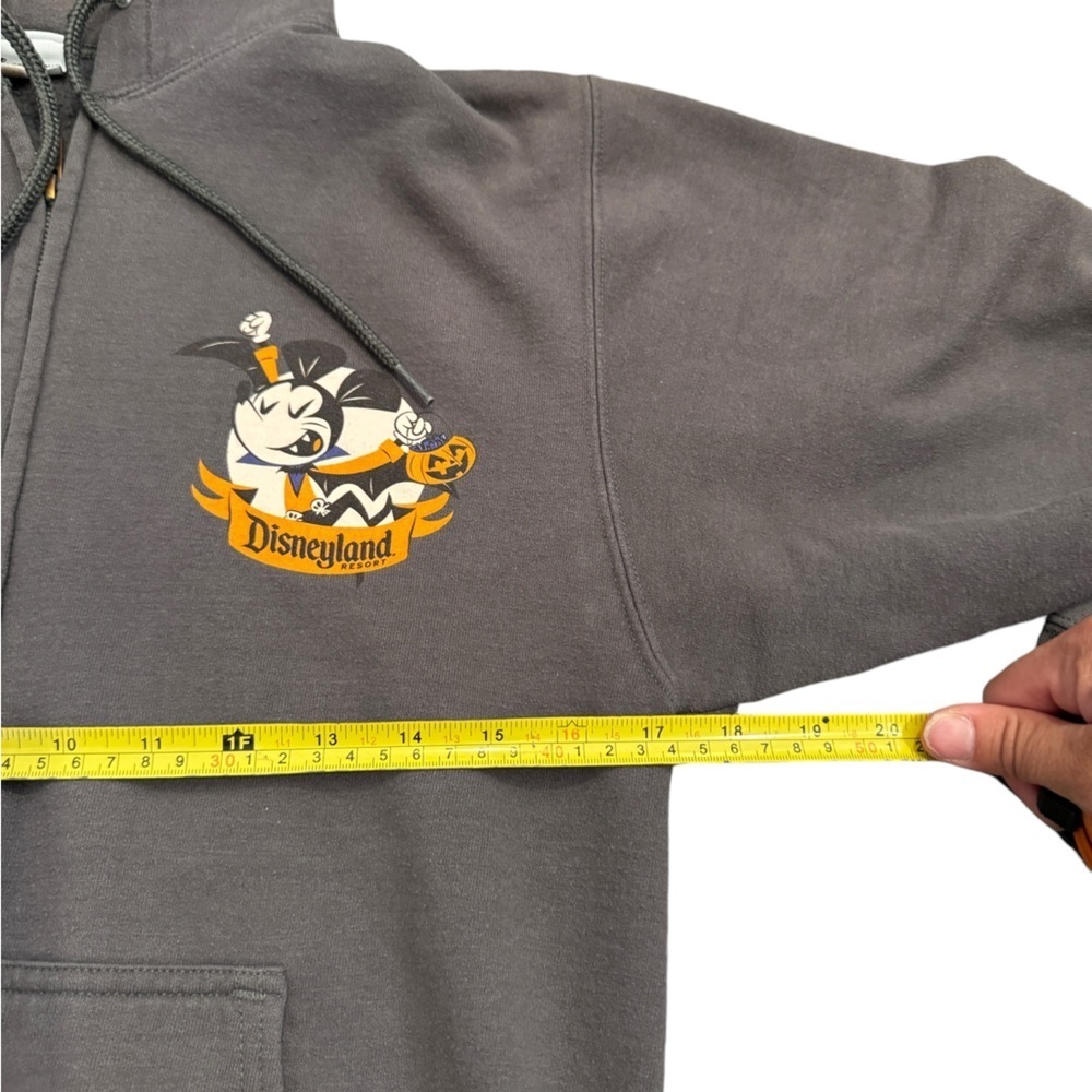 Disney Parks Mickey's Halloween Party 2018 Zip-Up Hoodie Sweatshirt Small - Picture 5 of 6